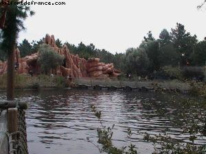 Disneyland Tokyo - Trip Around the World