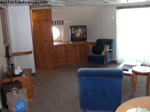 Suite #7672 - Los Angeles