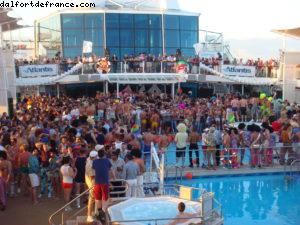 Classic Disco Tea dance - Notre 25eme croisière Atlantis (à bord du Celebrity Solstice)