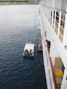 Visite du poste de pilotage - Tahiti - Notre 33eme croisière Atlantis (à bord du Paul Gauguin)