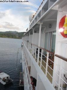 Visite du poste de pilotage - Tahiti - Notre 33eme croisière Atlantis (à bord du Paul Gauguin)