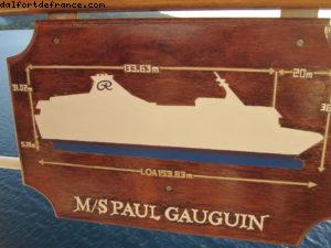 Visite du poste de pilotage - Tahiti - Notre 33eme croisière Atlantis (à bord du Paul Gauguin)