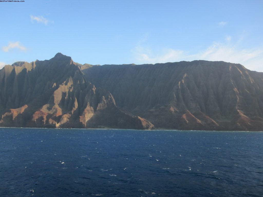 Navigation le long de la côte de Na Pali - Notre 7eme croisière RSVP (à bord du Pride of Hawaii)