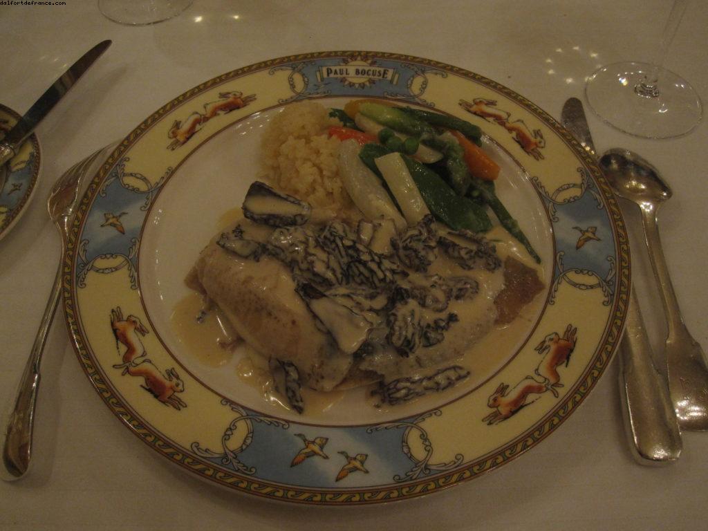 Volaille de Bresse en Vessie Mère Fillioux - Restaurant Paul Bocuse - Lyon