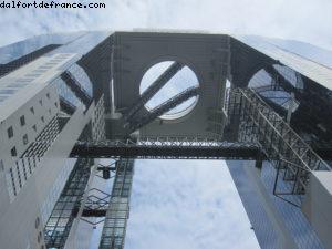 Beau bâtiment à côté de notre immeuble - Osaka