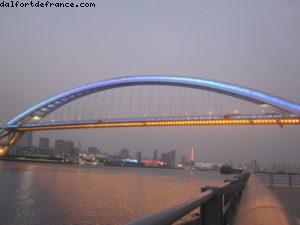 Pont de la rivière Lupu la nuit - Exposition Universelle de Shanghai - Chine 