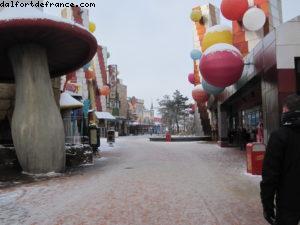 Disneyland Paris sous la neige