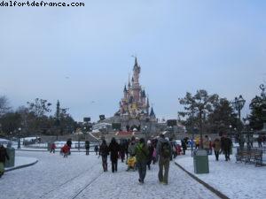 Disneyland Paris sous la neige