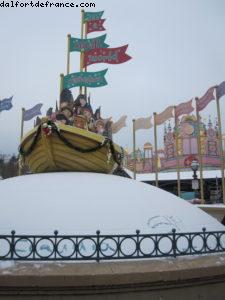Disneyland Paris sous la neige