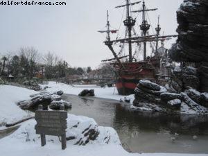 Disneyland Paris sous la neige