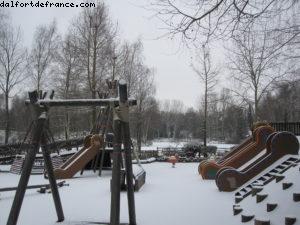 Disneyland Paris sous la neige
