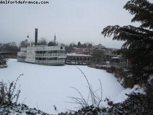 Disneyland Paris sous la neige