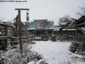 Disneyland Paris sous la neige