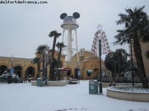 Disneyland Paris sous la neige