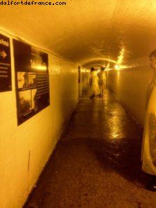 Derrière les chutes du Niagara