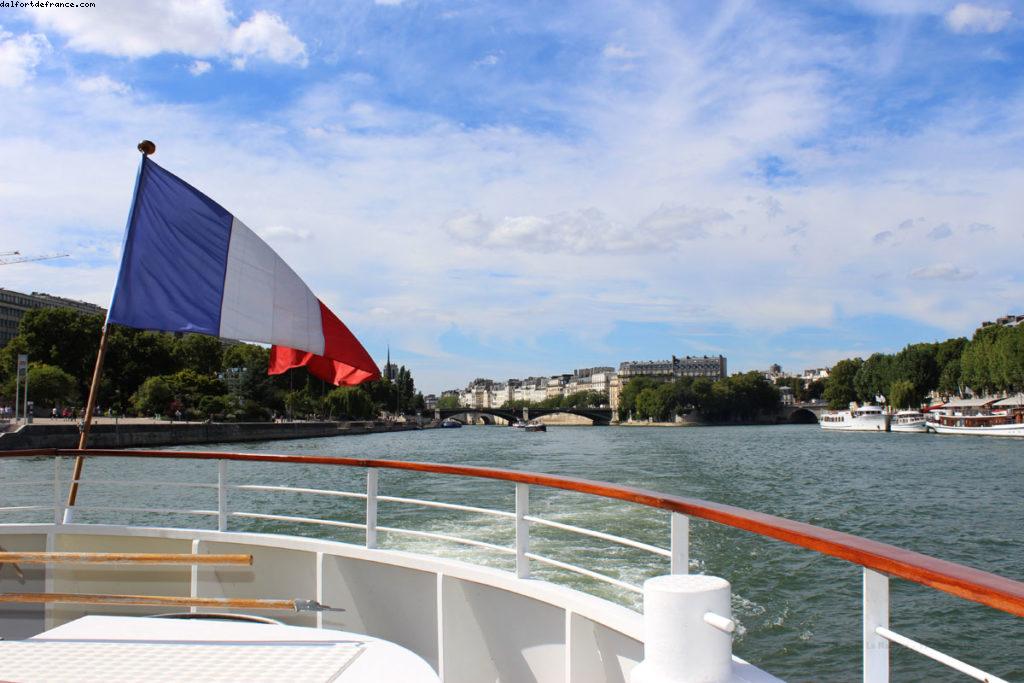 La croisière sur la Seine - Eric et Michel Le Mariage - Paris