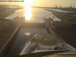 Passage de l'écluse entre le Canal et la mer - Amsterdam