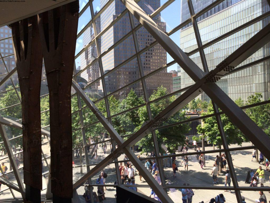 Entrée du musée du Mémorial des attentats du 11 septembre - World Trade Center - Ville de New York