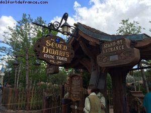 L'attraction 'Le train des Septs Nains' - Magic Kingdom - Walt Disney World