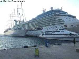 On est juste à côté du Club Med 2