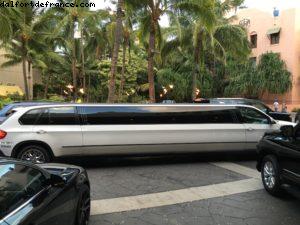 Super Stretch BMW X5 - Hotel Sheraton waikiki - Honolulu