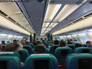 LAX Aéroport - TN587 - Un vol 100% Gay entre Los Angeles (LAX) et Papeete (PPT)