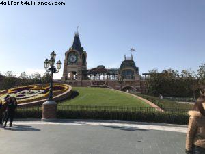 Entrance - Shanghai Disneyland