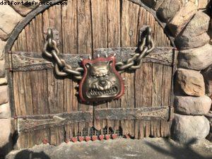 Alice in Wonderland Maze - Shanghai Disneyland