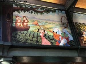 Mickey and Pals Market Café - Shanghai Disneyland