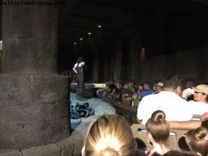 Coincé puis finalement évacué dans 'Les Pirates des Caraïbes' - Magic Kingdom - Walt Disney World