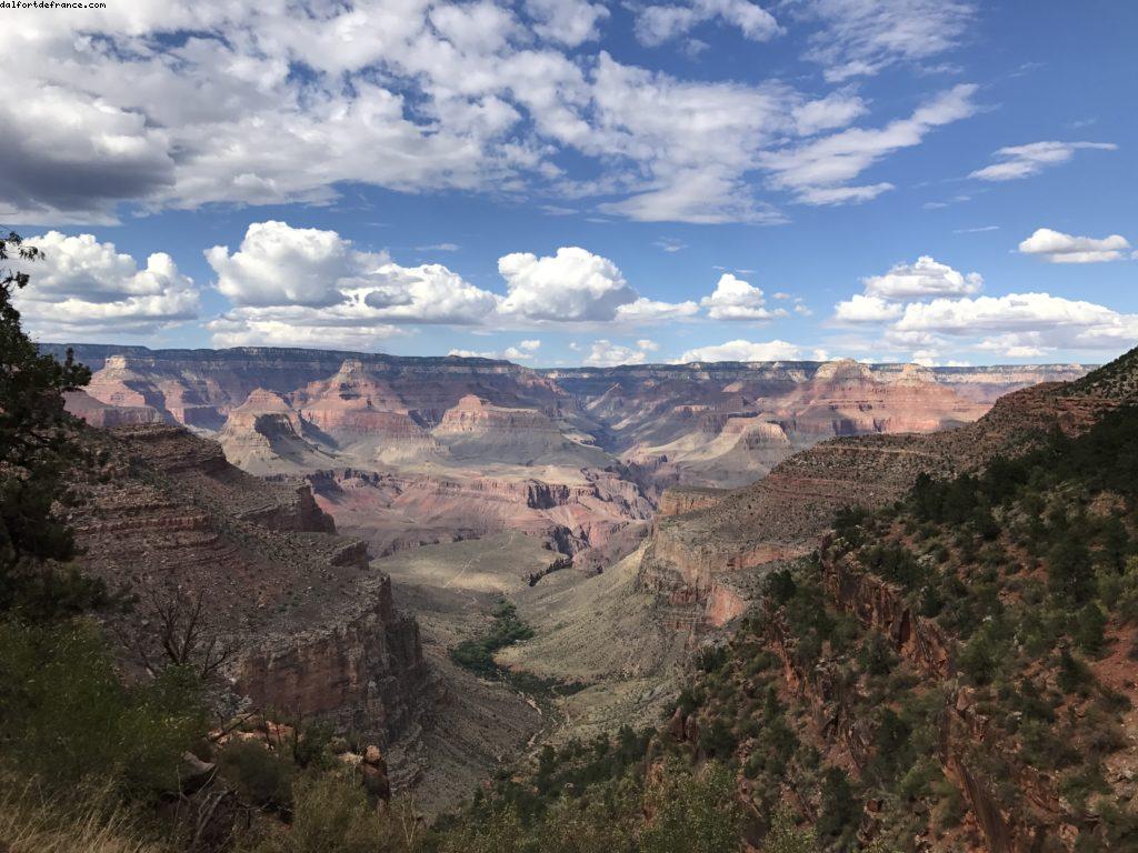 Randonnée sur la piste 'Bright Angel Trail' - Rive Sud - Grand Canyon Village