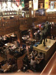 King's Ludwig - Disney Village - Disneyland Paris