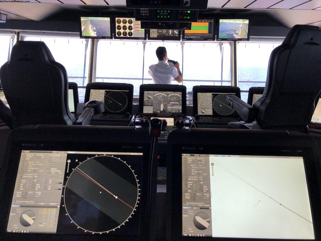 Visite du poste de pilotage - Notre 64eme croisière Atlantis (à bord de l'Harmony of the Seas)