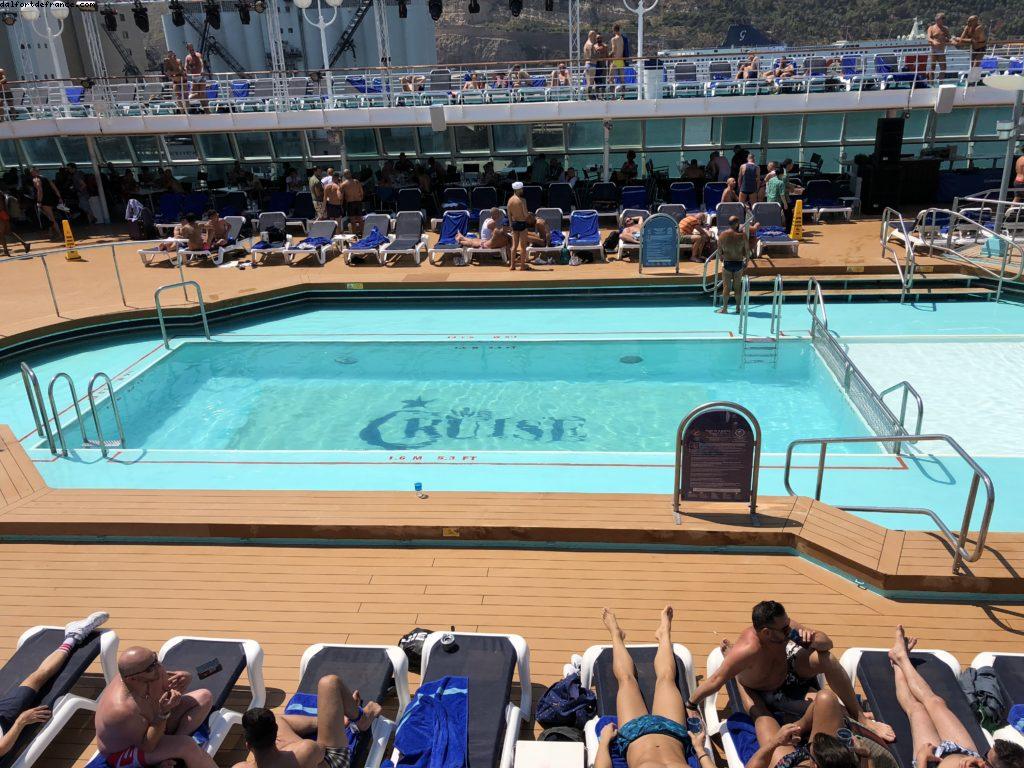 Notre première 'The Cruise' (La Démence) (à bord du Sovereign) 