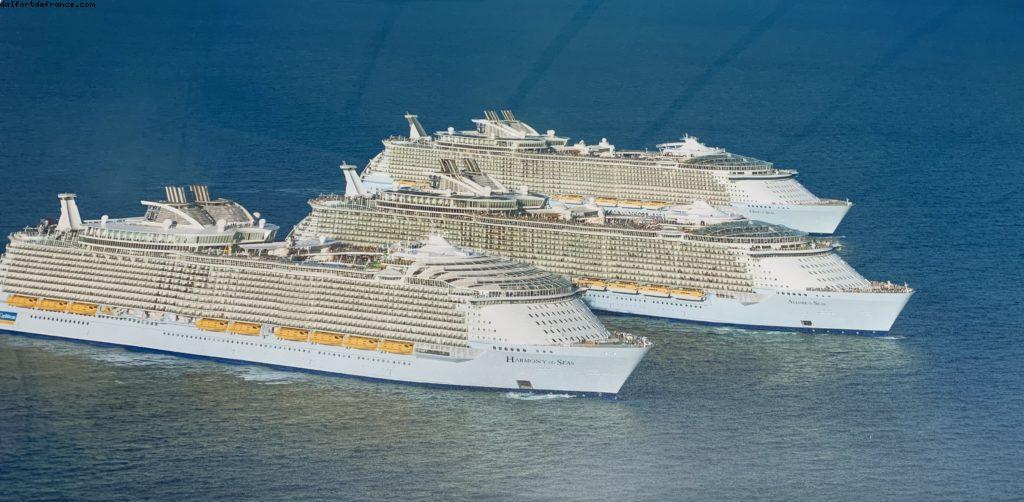 Bridge visit - Our 70th Atlantis cruise (Allure of the Seas)