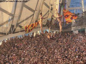 Dog Tag Tea Dance (Militaire) - Aquatheater Suite #8730 - Notre 75eme croisière Atlantis (Caraïbes) à bord de l'Oasis of the Seas