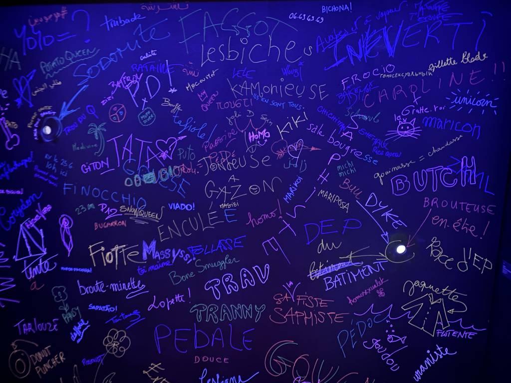 Expo Champs d'Amours - Mairie de Paris, France