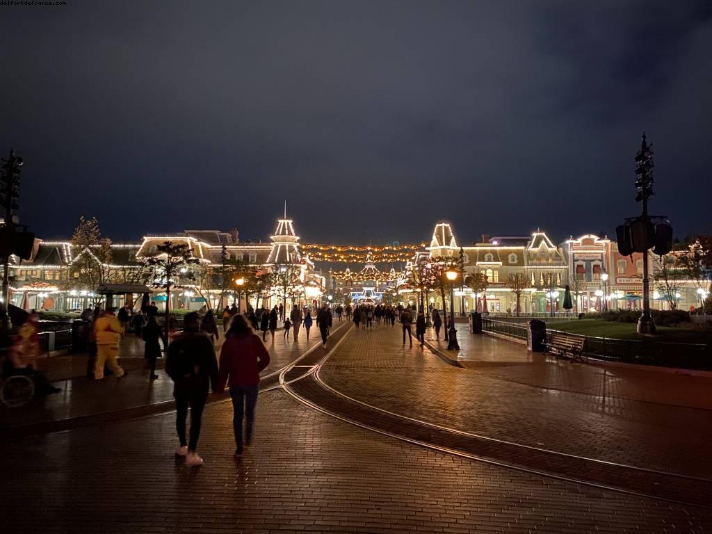Confinement #2 - Dernières heures avant la re-fermeture - Disneyland Paris, France