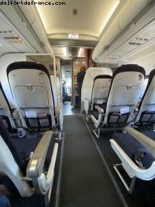 premier voyage en avion depuis très longtemps! - Aéroport CDG - Roissy, France