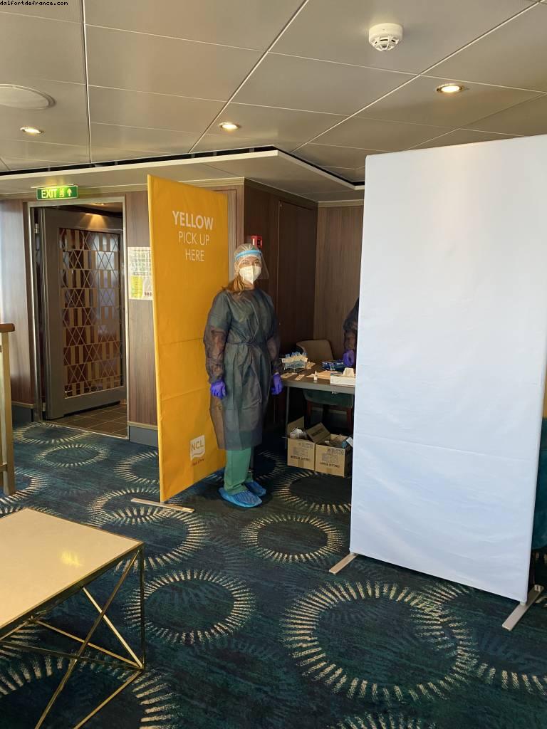 Covid test for all passengers before exiting of the ship