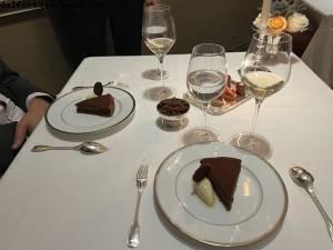 Nous fêtons le 26eme anniversaire de notre couple - L Ambroisie - Paris,France