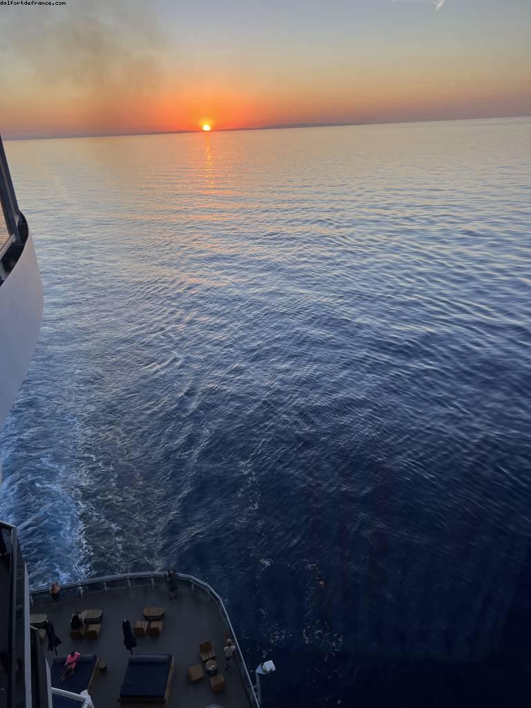 Gumbae Restaurant - Valiant Lady - Atlantis Spanish med cruise