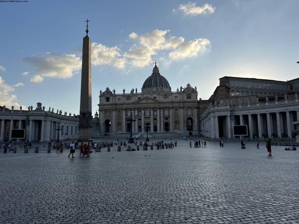 Place St Pierre - Vatican