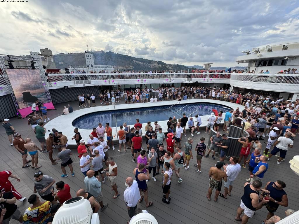 New friends onboard! - Barcelona - Resilient Lady - Atlantis Virgin Athens to Barcelona to London cruise