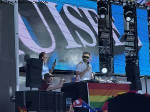 D'ou venez-vous? - La Demence Cruise - Celebrity Infinity